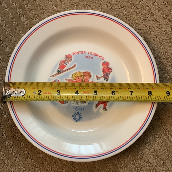 2 Campbell Soup Bowl Winter Olympics - Picture 13 of 13